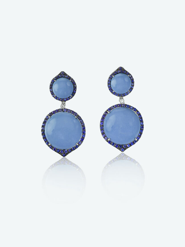 Blue opal sapphire